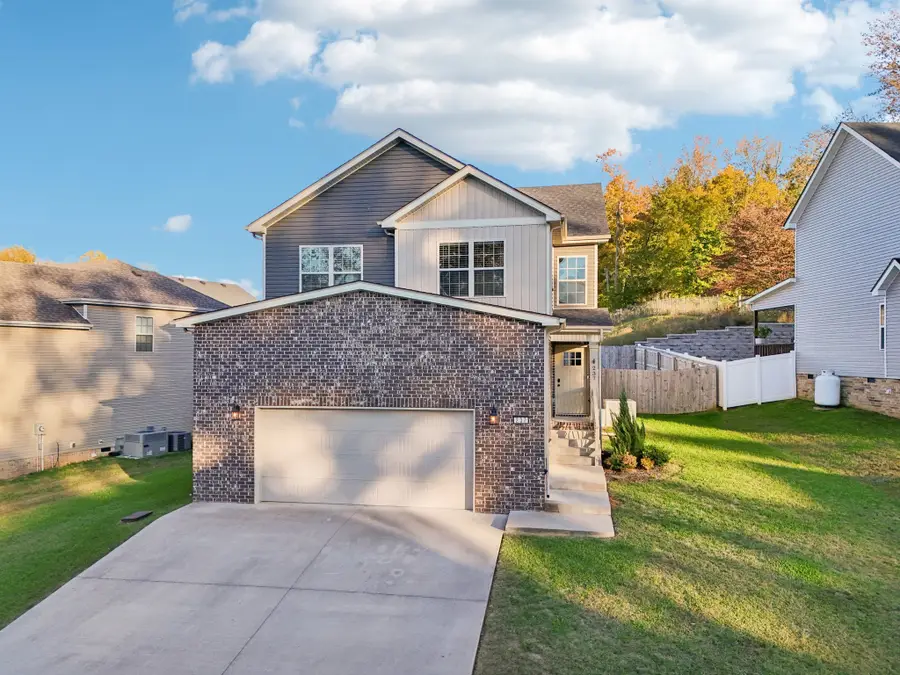 237 Wade Hampton Ln, Clarksville, TN 37040 - Image #2