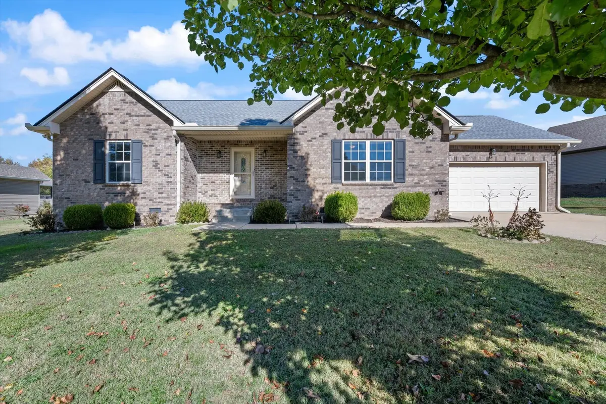 131 Beaver Creek Dr, Portland, TN 37148 - Image #1
