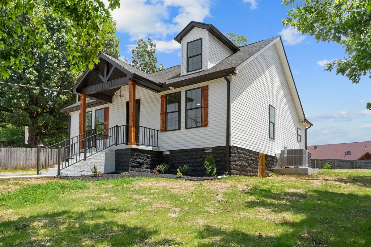 215 5th Ave N, Lewisburg, TN 37091 - Image #1