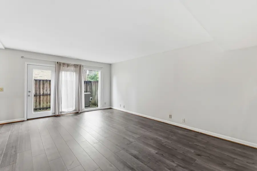 2116 Hobbs Rd #G6, Nashville, TN 37215 - Image #2