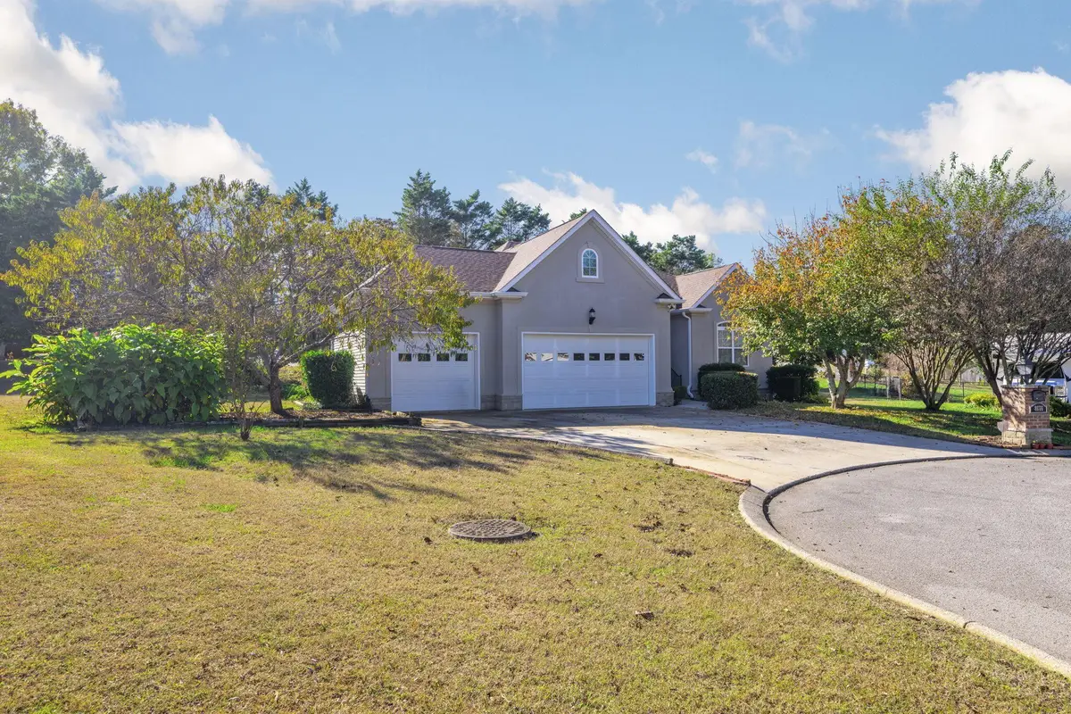 8676 Bluegrass Lane, Ooltewah, TN 37363 - Image #1