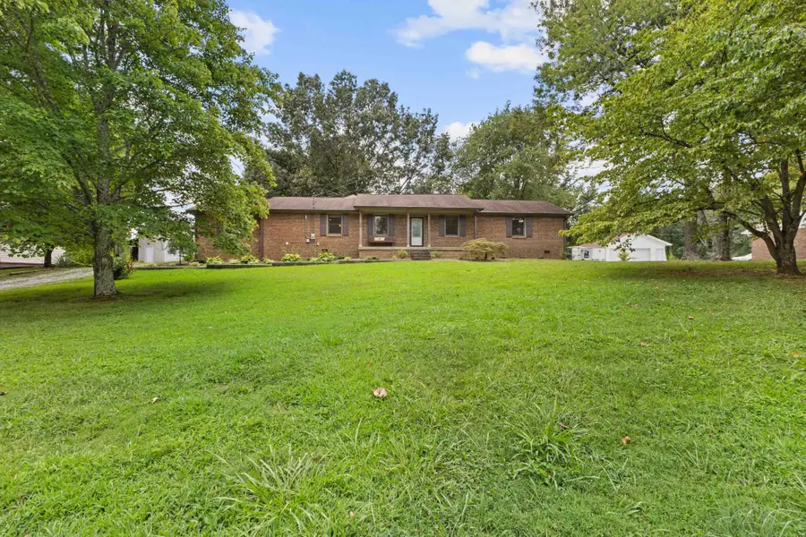 6483 Dogwood Dr, Greenbrier, TN 37073 - Image #2