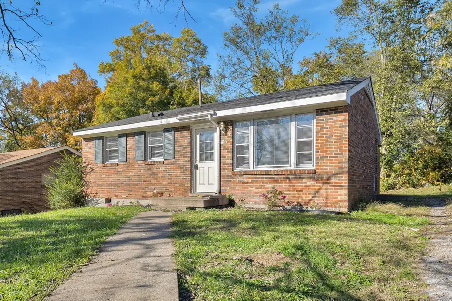 1221 Poplar St, Clarksville, TN 37040 - #3