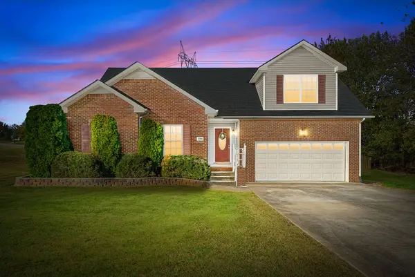 3700 Wheatfield Ln, Clarksville, TN 37040