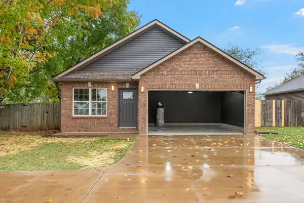 745 Pembroke Oak Grove Rd, Oak Grove, KY 42262