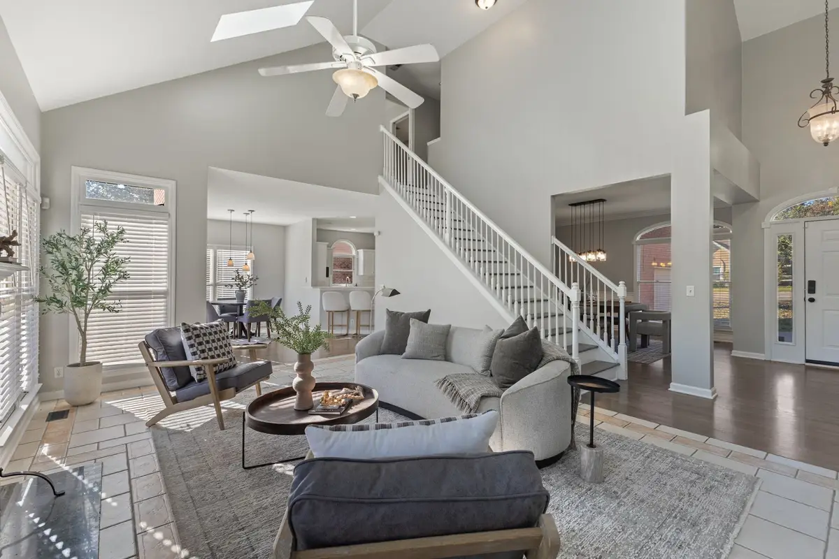 6844 Collinswood Dr, Nashville, TN 37221 - Image #1