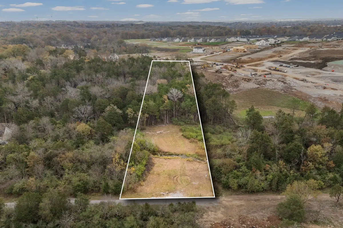 24 Spring Valley Dr, Mount Juliet, TN 37122 - Image #1