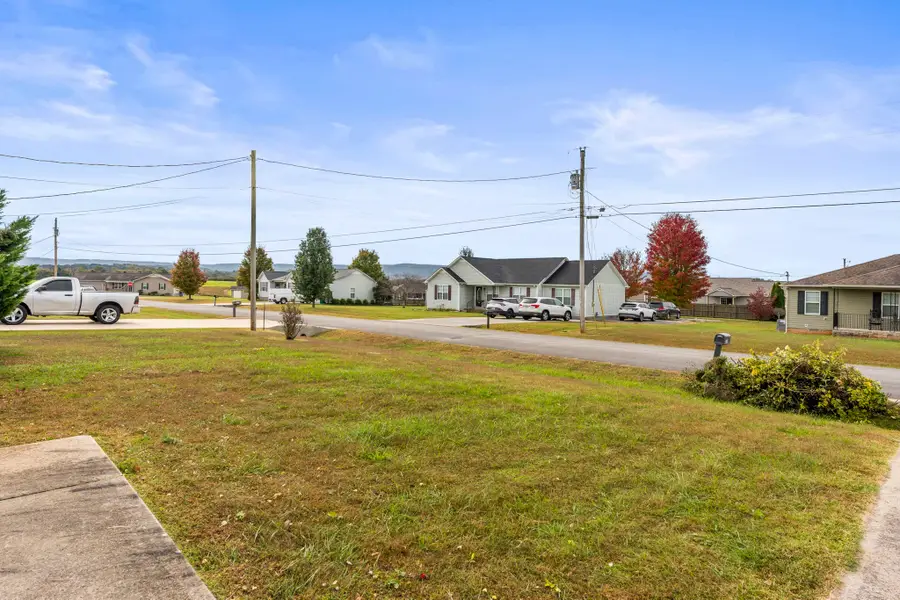 159 Apple Dr, Winchester, TN 37398 - Image #3