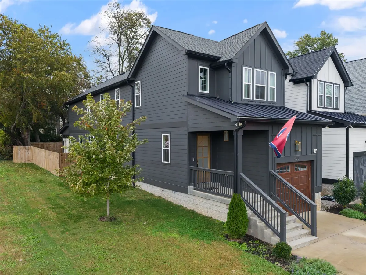 430 E Bend Dr, Nashville, TN 37209 - Image #1