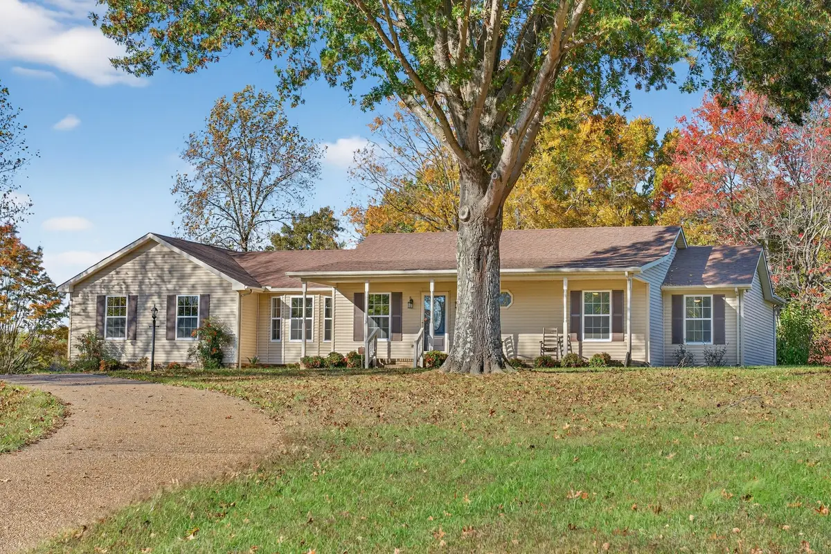 226 W Biggs Rd, Cottontown, TN 37048 - Image #1