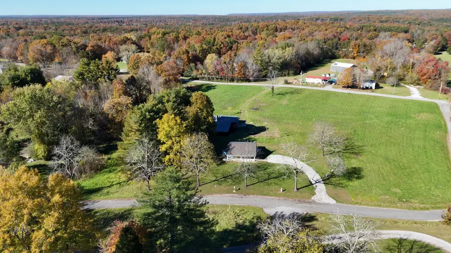 65 Duckpond Rd, Palmer, TN 37365 - Image #2