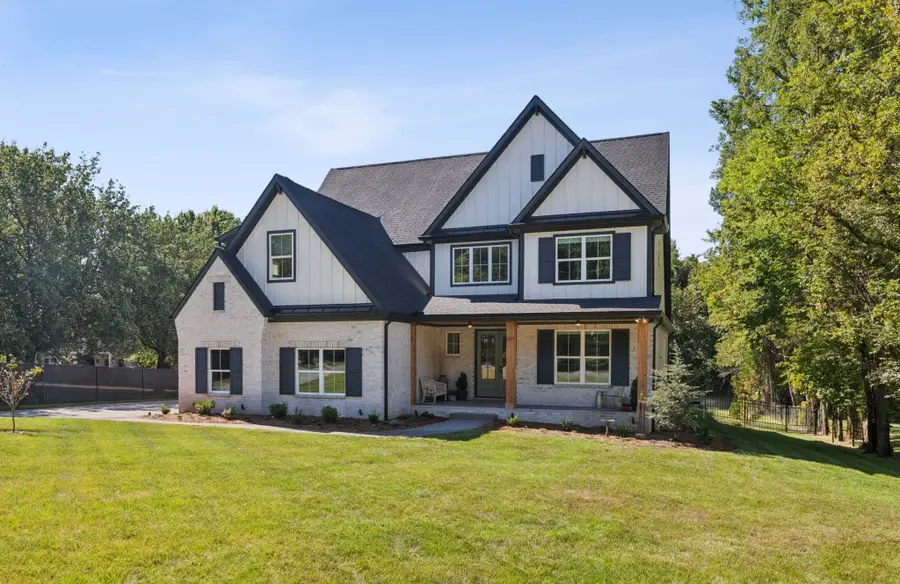 743 Hamilton Dr, Gallatin, TN 37066 - #2