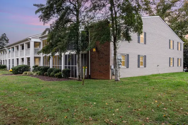 1280 Middle Tennessee Blvd #F8, Murfreesboro, TN 37130