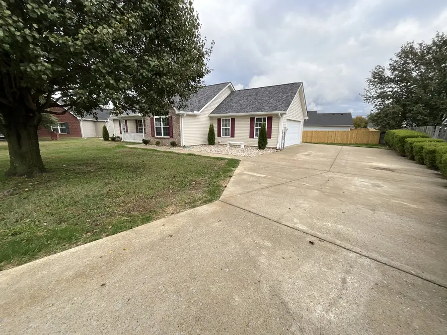 2712 Pickards Pt, La Vergne, TN 37086 - Image #3