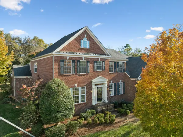 652 Aylesford Ln, Franklin, TN 37069