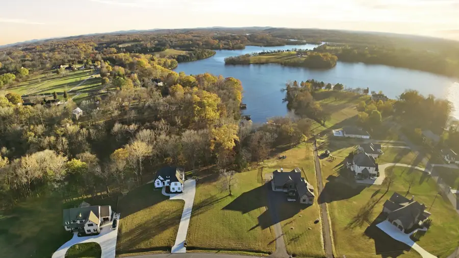 1029 Emerald Valley Dr, Castalian Springs, TN 37031 - Image #2