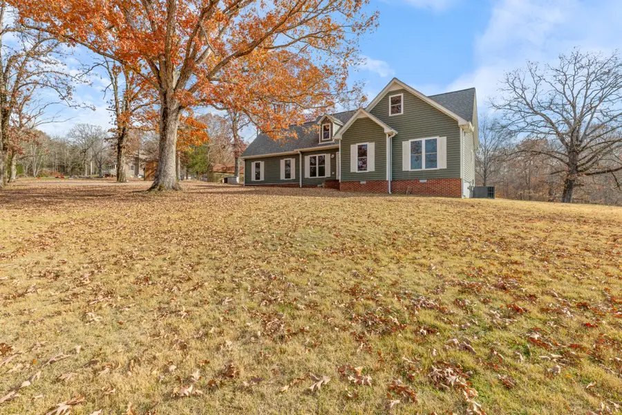 1322 Highway 49 E, Charlotte, TN 37036 - Image #2