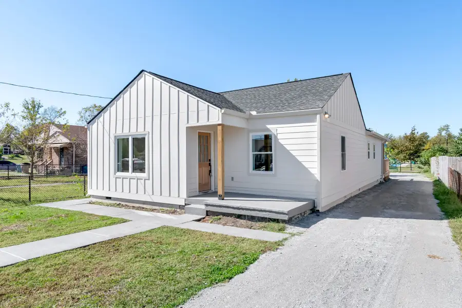 1615 24th Ave N, Nashville, TN 37208 - Image #2