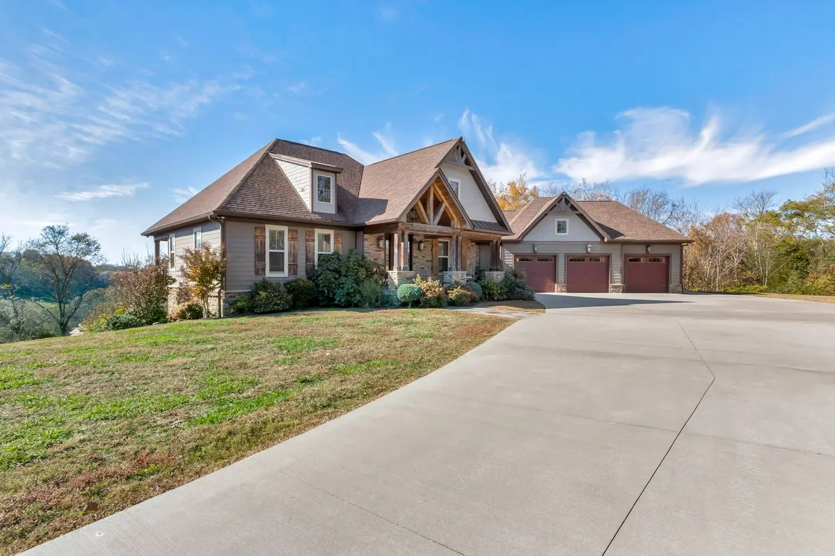 2886 Fly Rd, Santa Fe, TN 38482 - Image #1