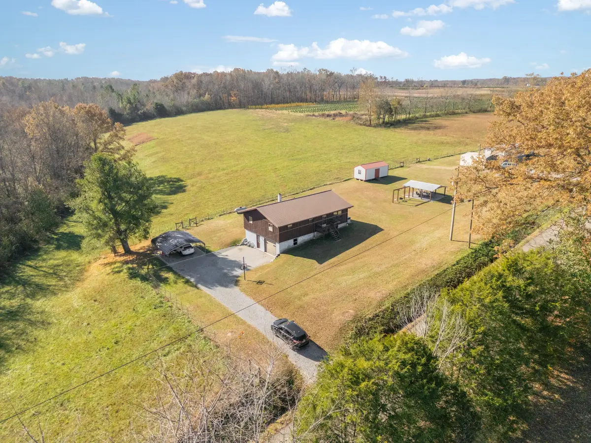 473 Holcomb Rd, McMinnville, TN 37110 - #1