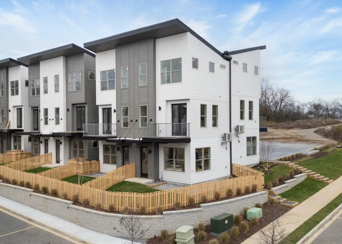 252 Arrowhead Dr, Nashville, TN 37216 - Image #1