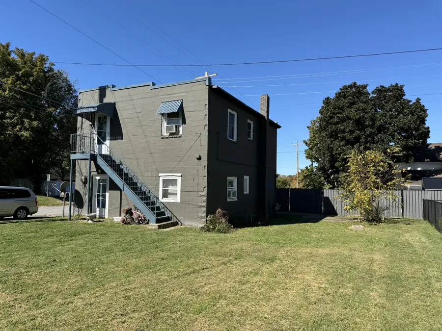 500 Church St, Dickson, TN 37055 - Image #3