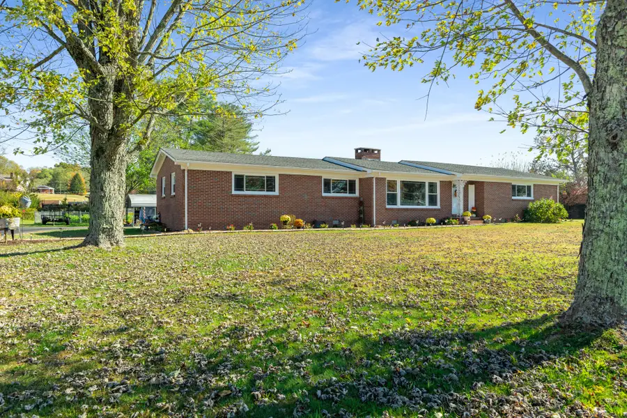 3564 Smithville Hwy, McMinnville, TN 37110 - #3