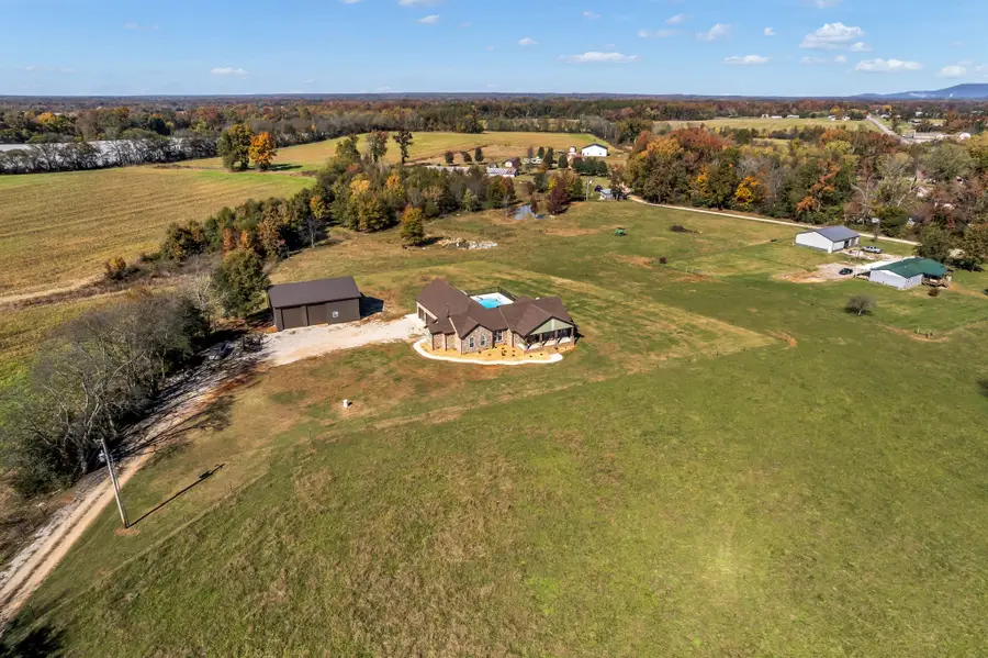 1645 Oak Grove Rd, Decherd, TN 37324 - Image #2