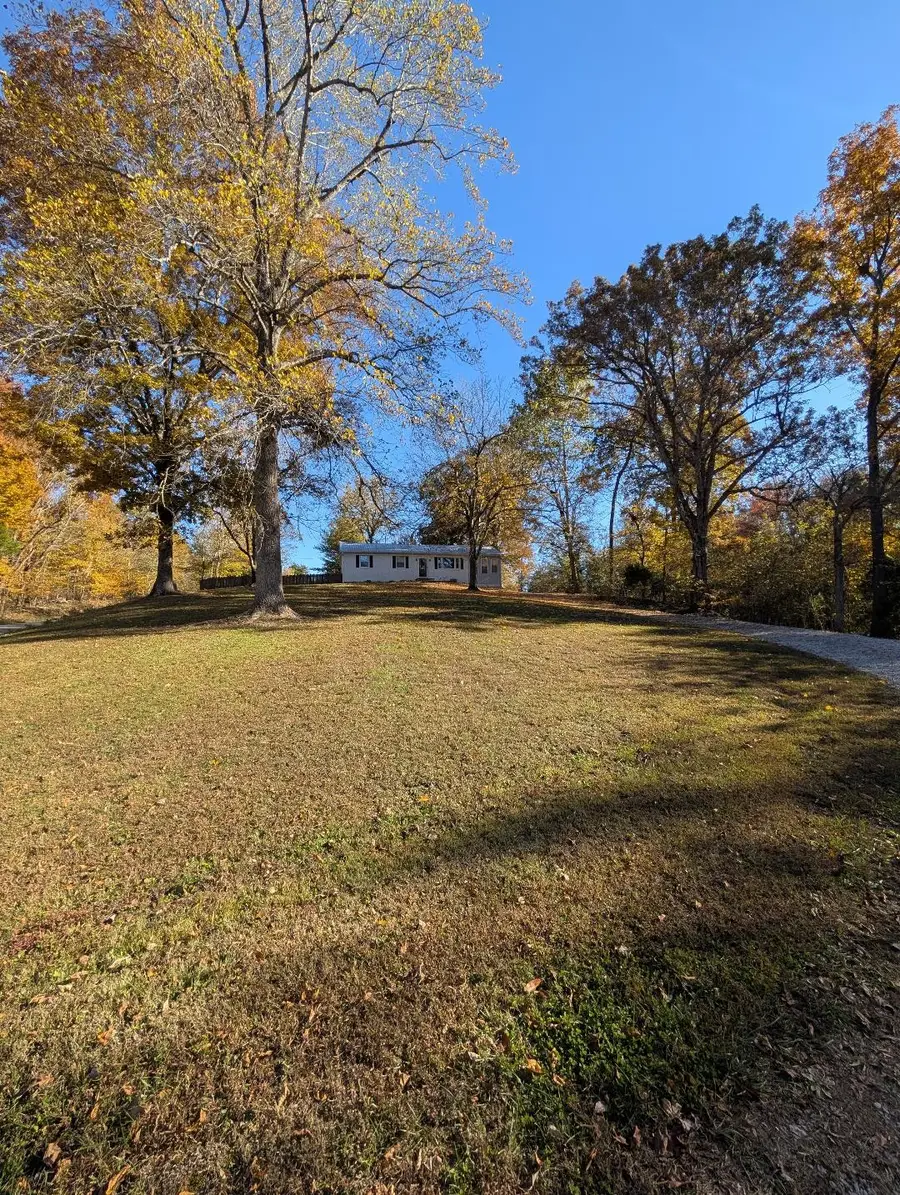 11774 Hopkinsville Rd, Princeton, KY 42445 - Image #3