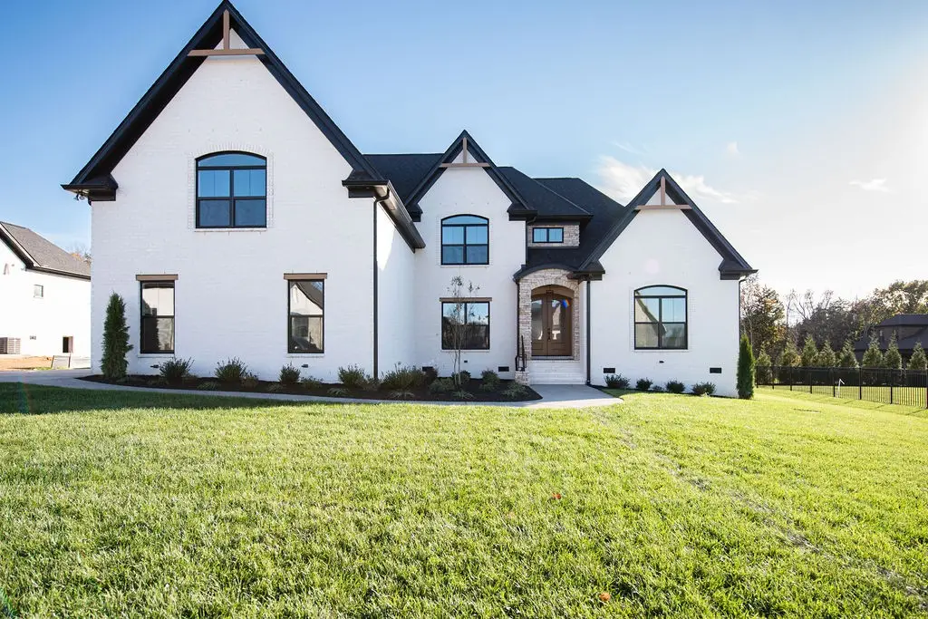 862 Harrisburg Ln, Mount Juliet, TN 37122 - #1