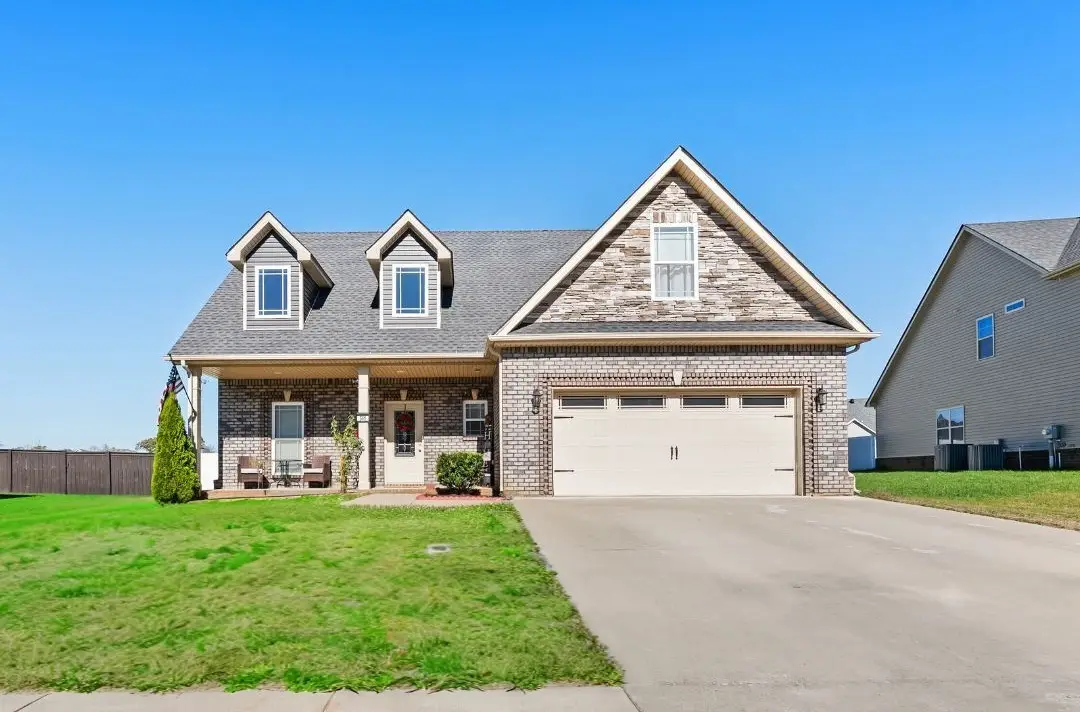 561 Tacoma Dr, Clarksville, TN 37043 - #1