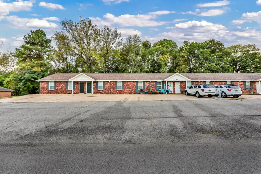 344 Dupuis Dr, Clarksville, TN 37042 - #2