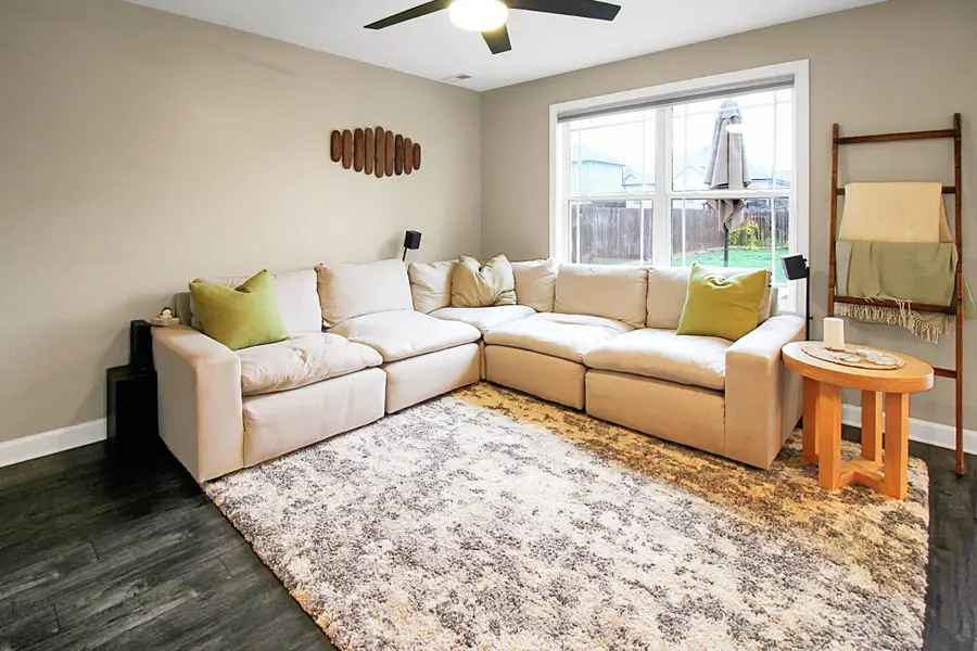 557 Medallion Cir, Clarksville, TN 37042 - #3