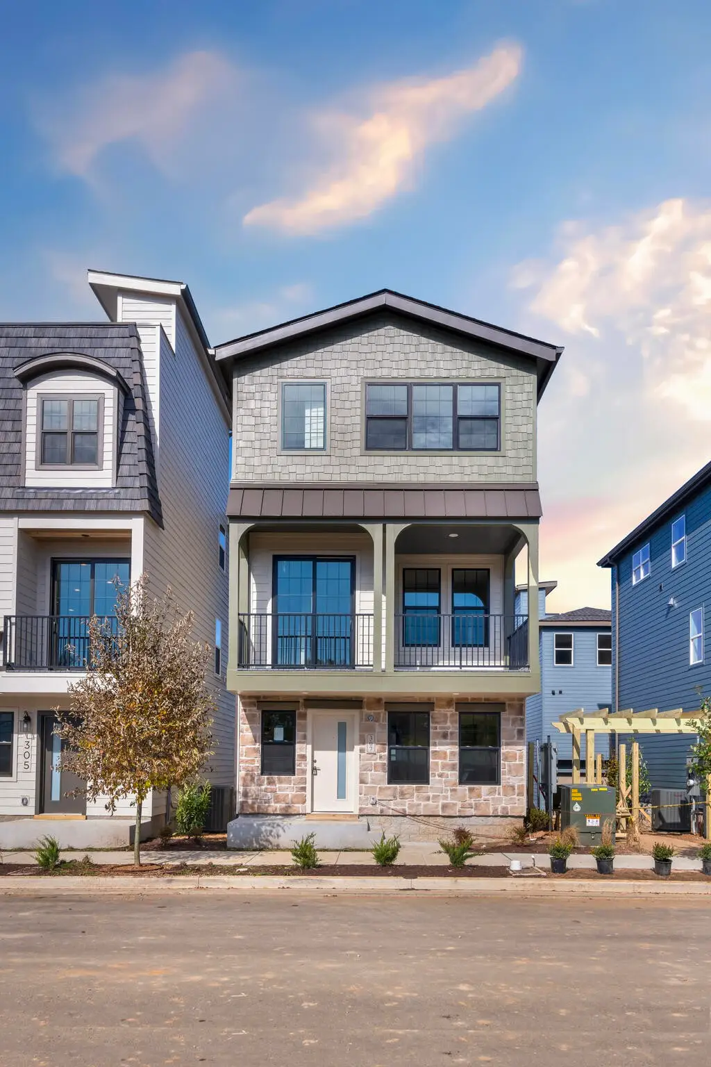 300 Edith Cir, Nashville, TN 37208 - Image #1