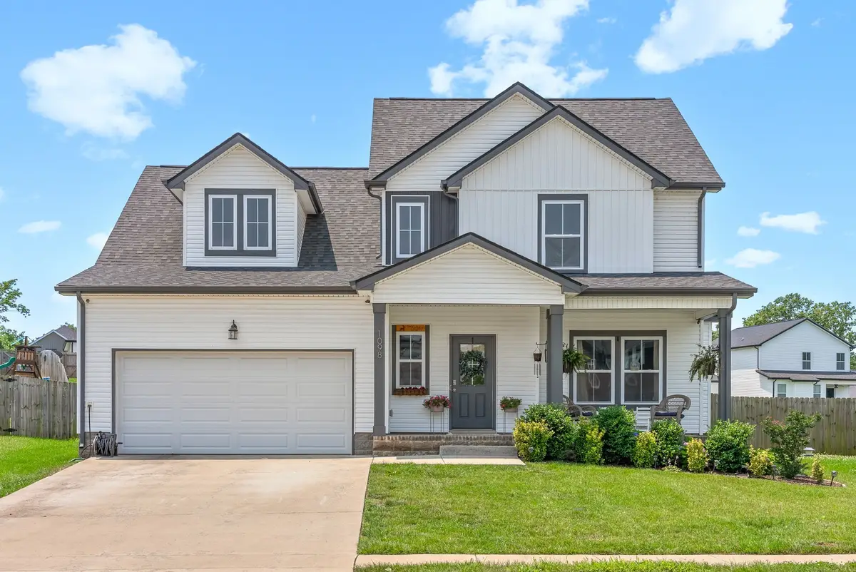 1098 Eagles View Dr, Clarksville, TN 37040 - #1