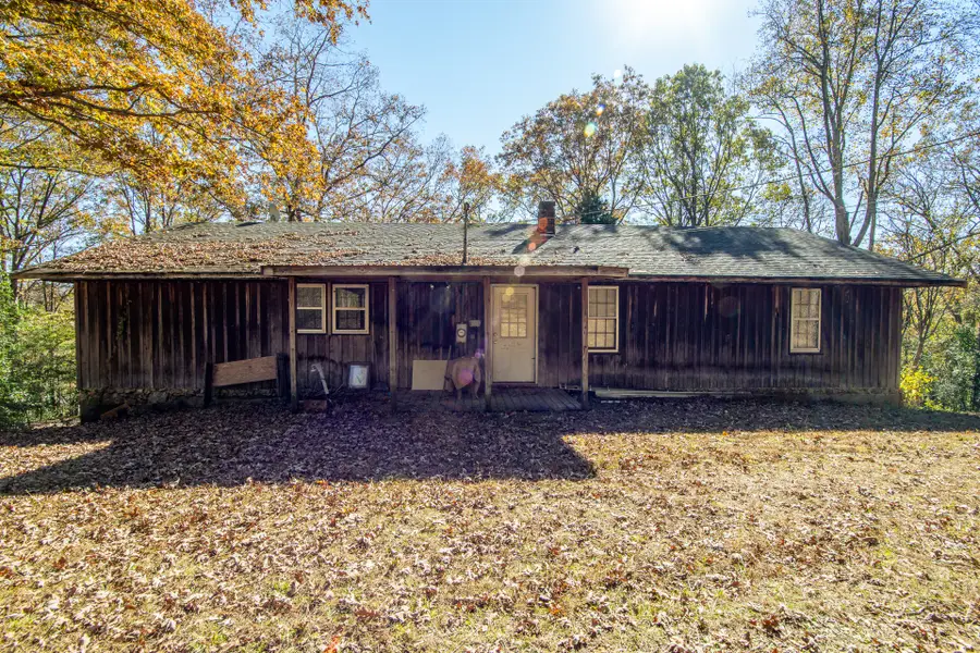 1317 Shawnettee Rd, Collinwood, TN 38450 - Image #2