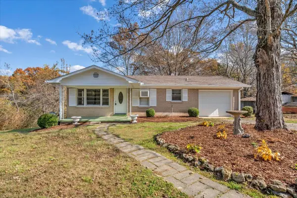 390 Junus Jackson Hollow Rd, Minor Hill, TN 38473