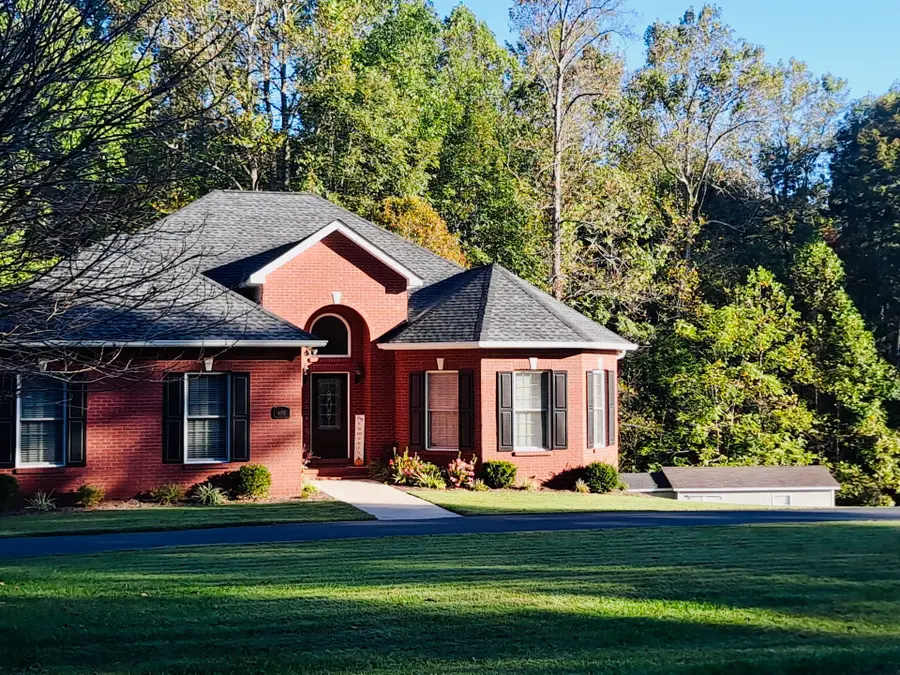 498 Dearman St, Smithville, TN 37166 - Image #3