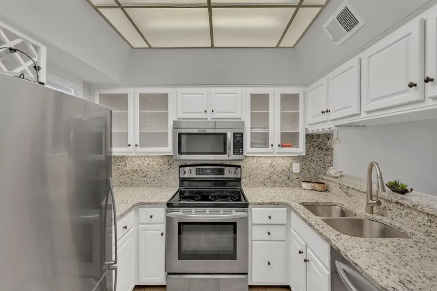 107 W End Pl, Nashville, TN 37205 - Image #2