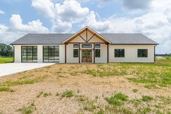 188 Beartown Rd, Loretto, TN 38469