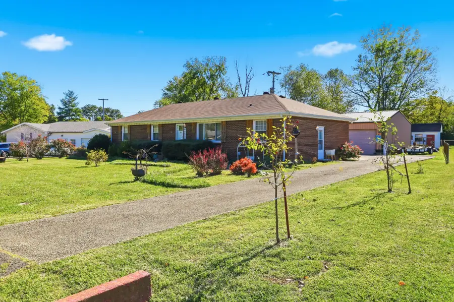 224 Sewell Dr, Clarksville, TN 37042 - #2