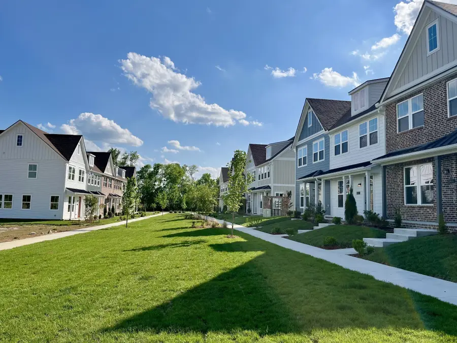 138 Valentine Aly, Nashville, TN 37218 - Image #2