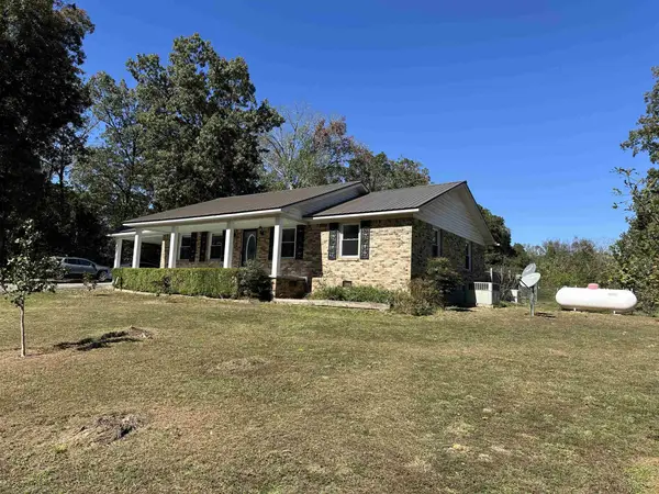 155 Lewter Road Rd, Crump, TN 38327
