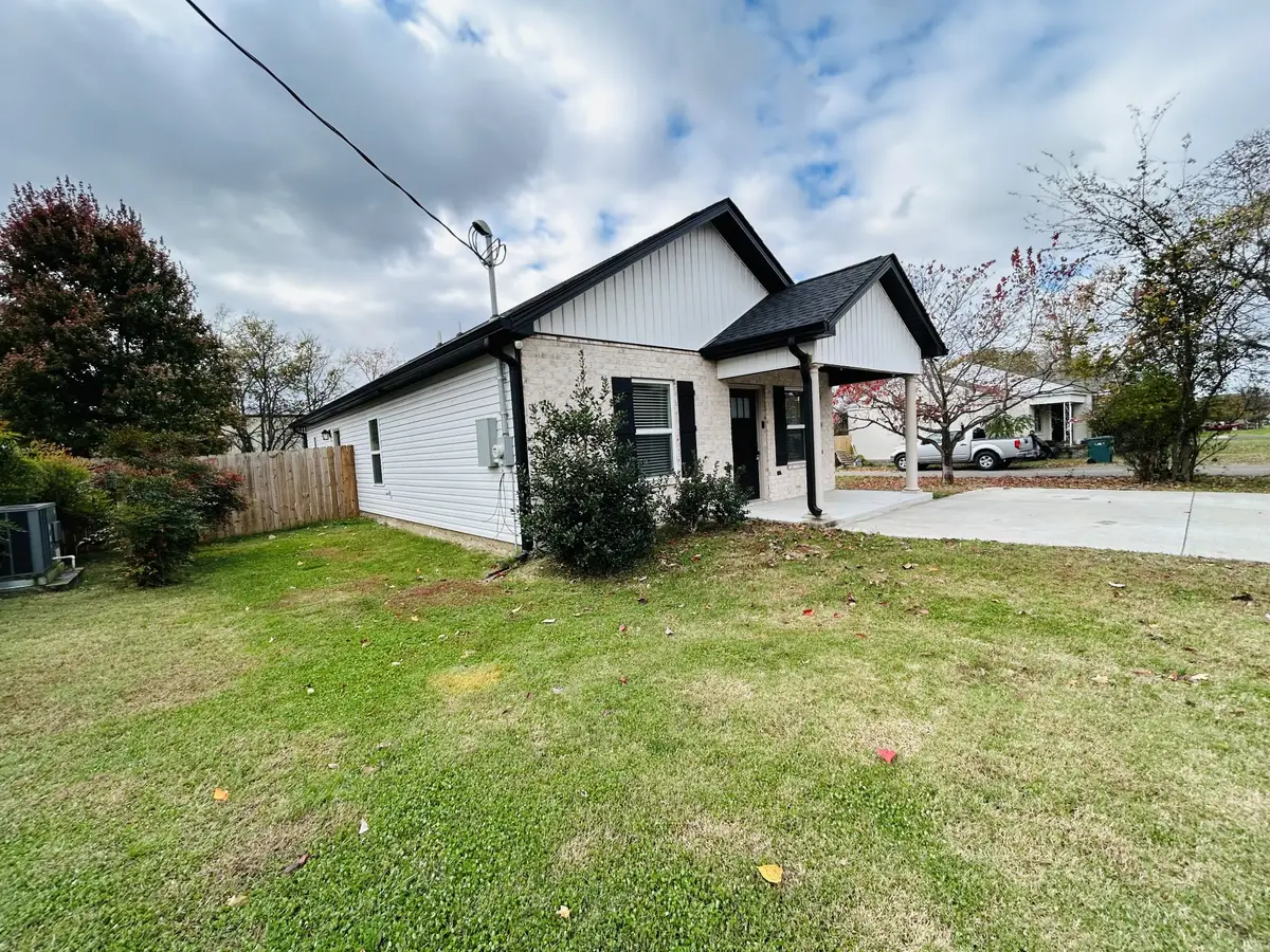 208A Eastland Ave, Lebanon, TN 37087 - Image #1