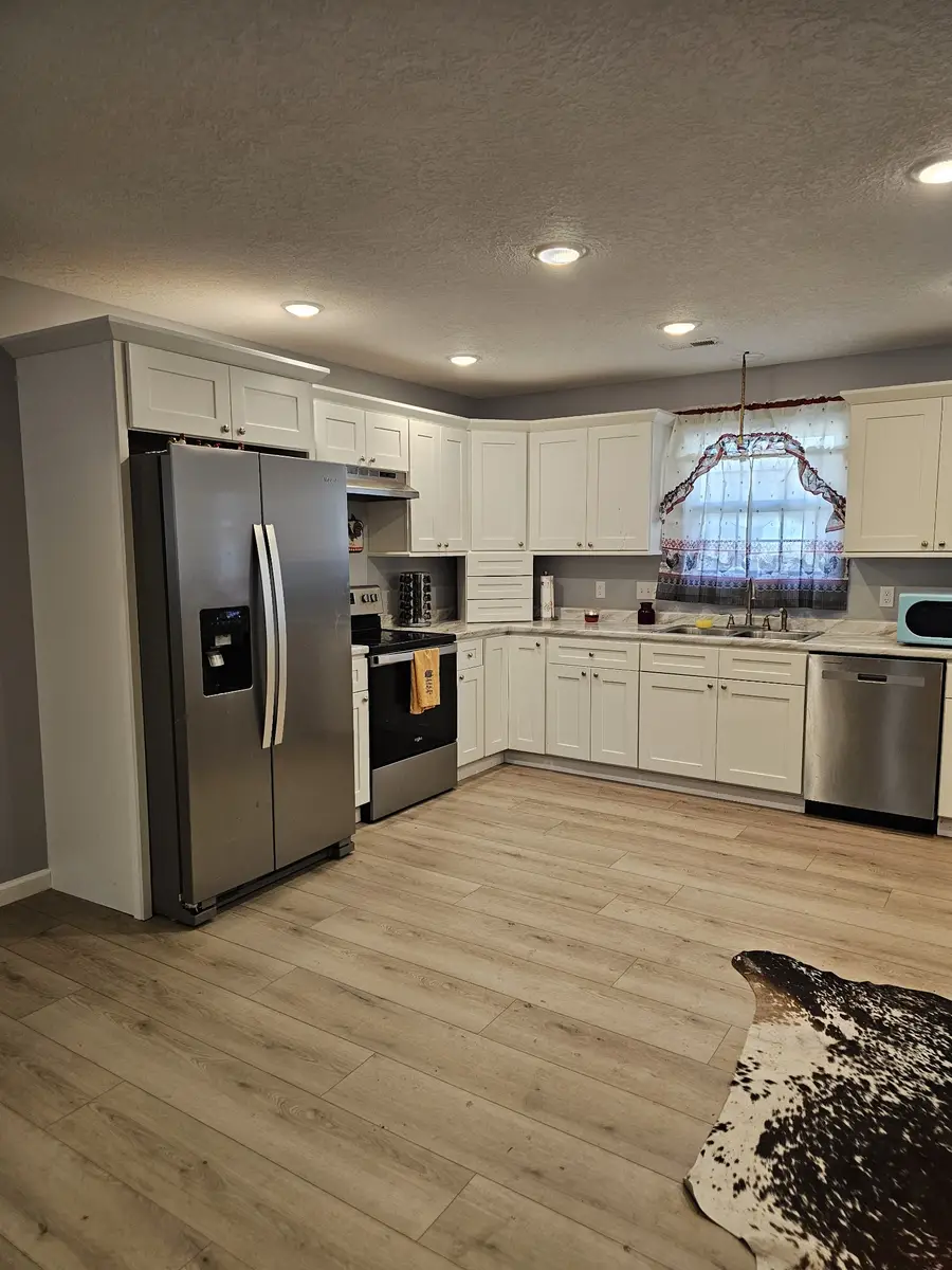 110 Water St, Big Sandy, TN 38221 - Image #3