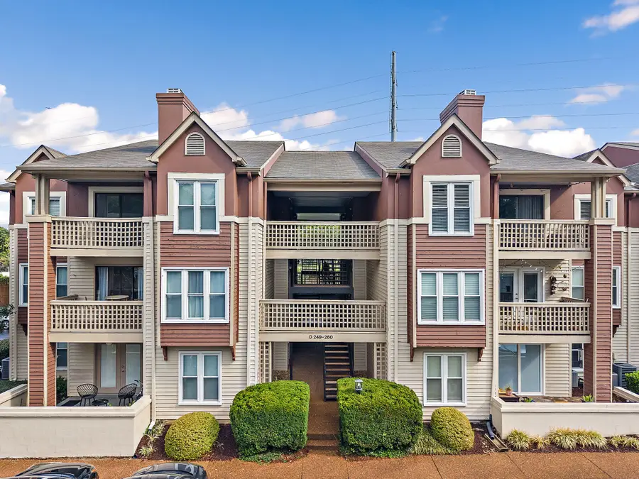 259 Hillsboro Pl, Nashville, TN 37215 - Image #3