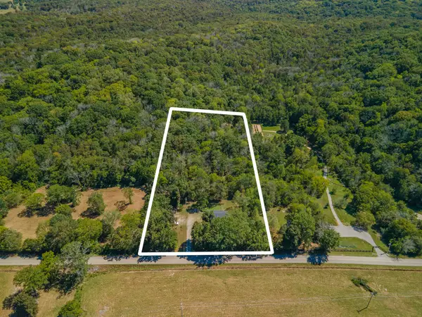 5085 Flat Creek Rd, Spring Hill, TN 37174