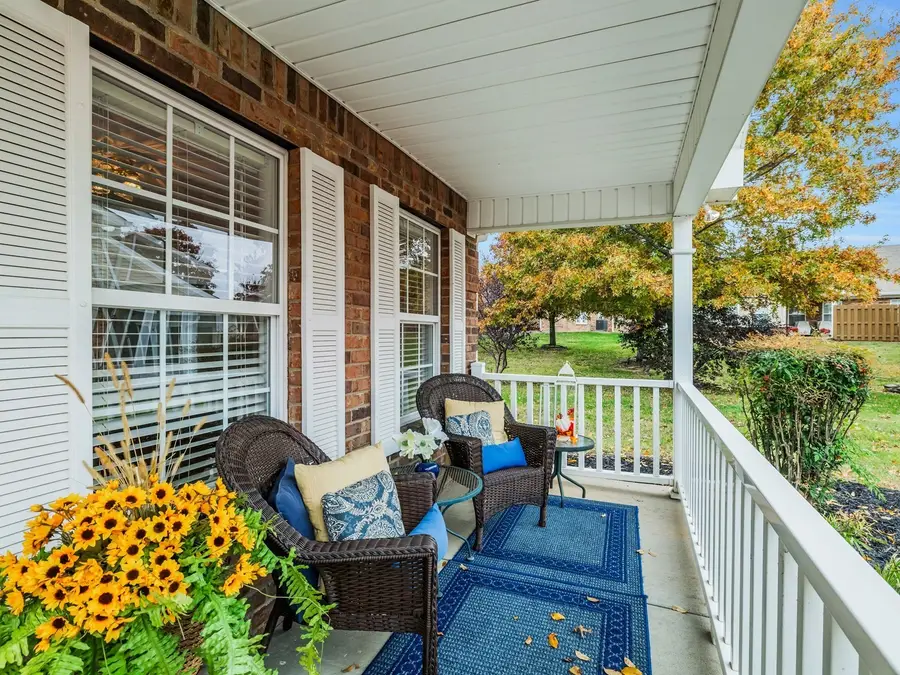 702 Forest Glen Circle, Murfreesboro, TN 37128 - Image #3