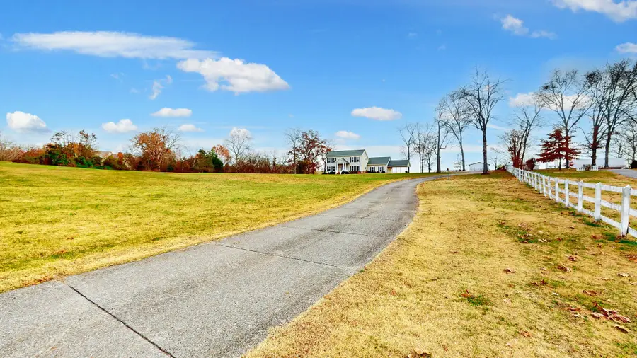 8102 Pleasant View Dr, Lascassas, TN 37085 - Image #2