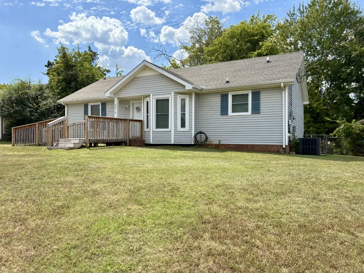 2816 Summertree Ln, Clarksville, TN 37040 - #1